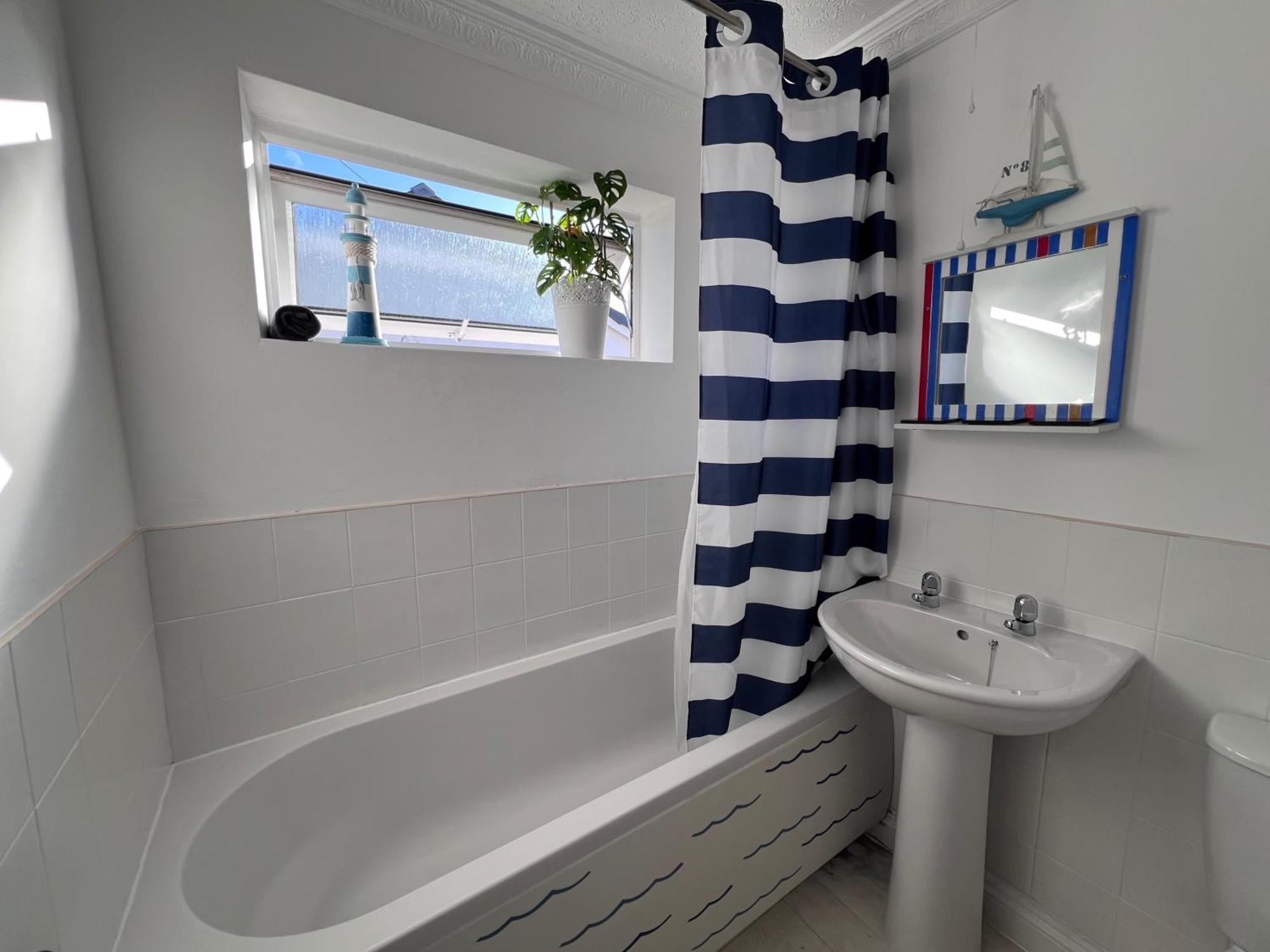 'Blue Sky' 2 Bedroom Enclosed Garden Parking Wifi Pentraeth Exterior foto